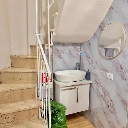 Onny's Palace 3* باري